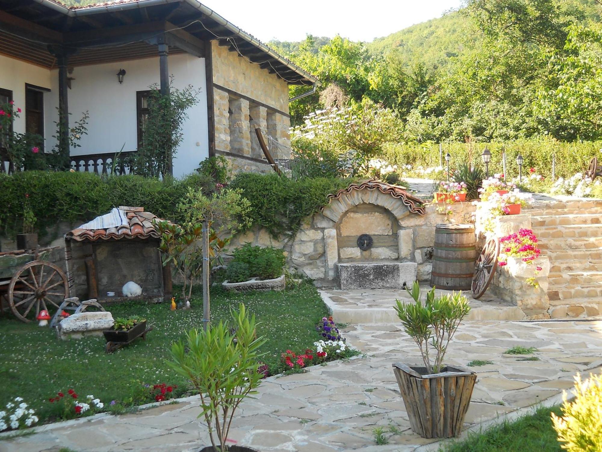 Complex Cherni Vrah Cherni Vrukh Bagian luar foto