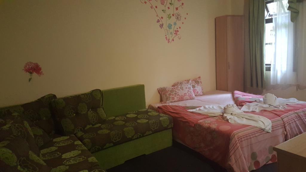 Complex Cherni Vrah Cherni Vrukh Bagian luar foto